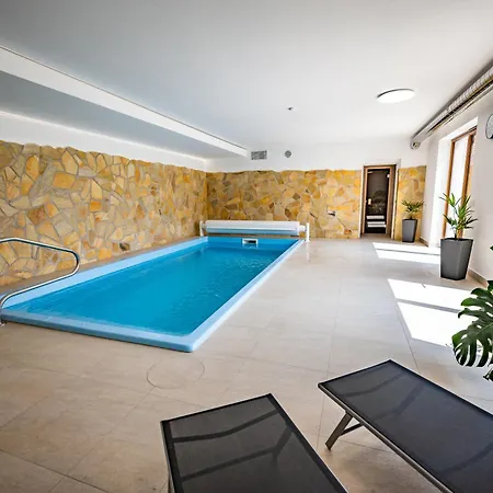 Wellness Zoo Lhota